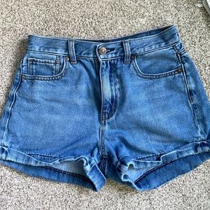 AEO Mom Short - Size 2